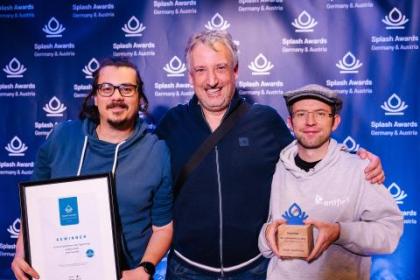 Gruppenfoto des Gewinnerteams von Erdfisch mit Urkunde